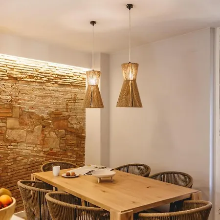 Apartment Bravissimo Cort Reial Duplex, Spacious With 3 Bedrooms Girona