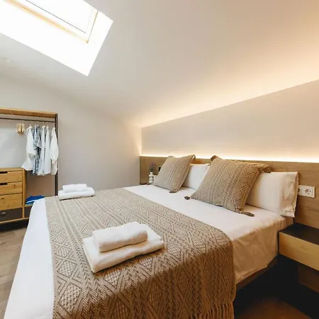 Apartment Bravissimo Cort Reial Duplex, Spacious With 3 Bedrooms Girona