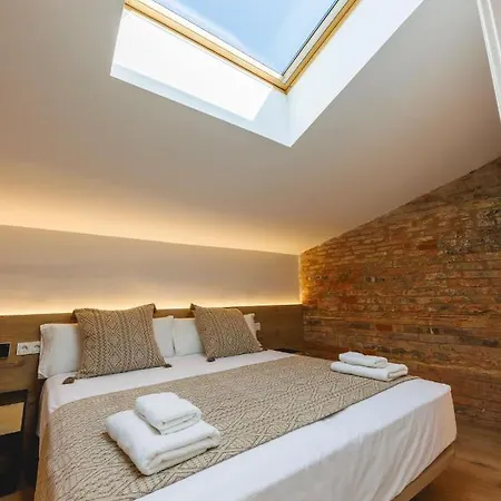 Apartment Bravissimo Cort Reial Duplex, Spacious With 3 Bedrooms