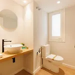 Apartment Bravissimo Cort Reial Duplex, Spacious With 3 Bedrooms *