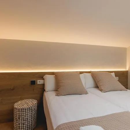 Apartment Bravissimo Cort Reial Duplex, Spacious With 3 Bedrooms *